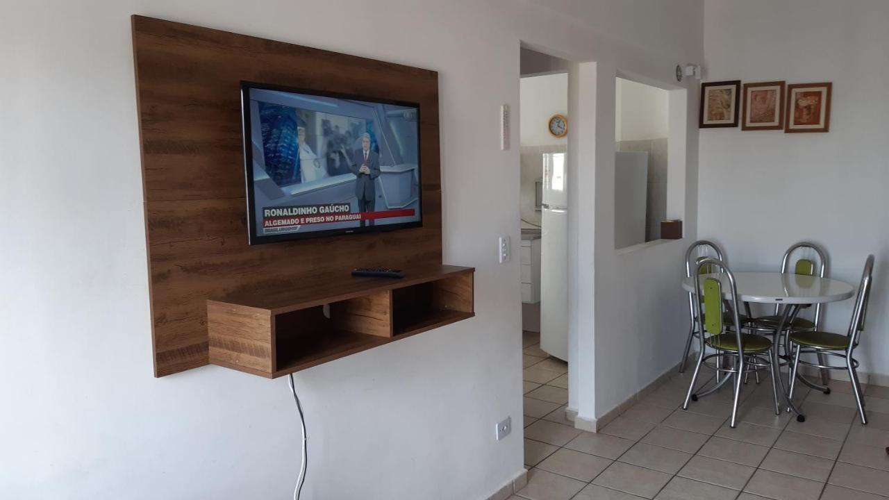 500M Da Praia, Predio Cm Piscina, 1Garagem, Wi-Fi 300 Mbps, Centro De Guaruja, Proximo A Praia E Comercio, Horarios Check-In E Check-Out Flexiveis, Churrasqueira, Apartment Luaran gambar